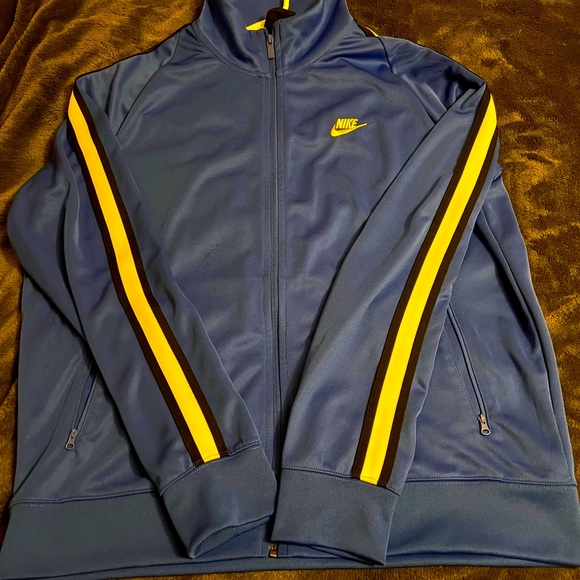 SPORTSWEAR N98 JACKET
Men – Hyper Royal/Dynamic Yellow XL Preowned - Picture 3 of 5